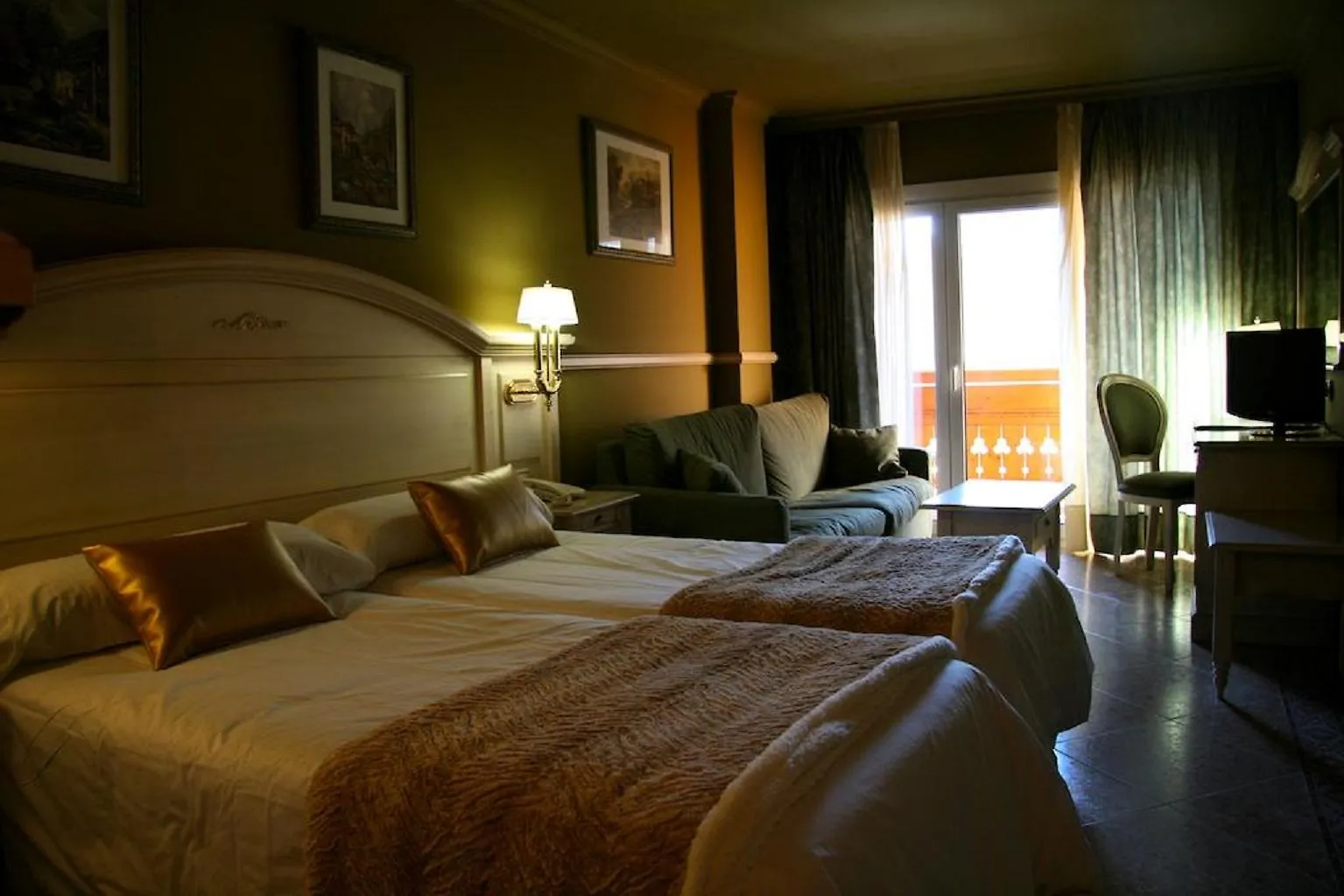 Hotel & Spa Bringue Ordino 4*,  Andorra